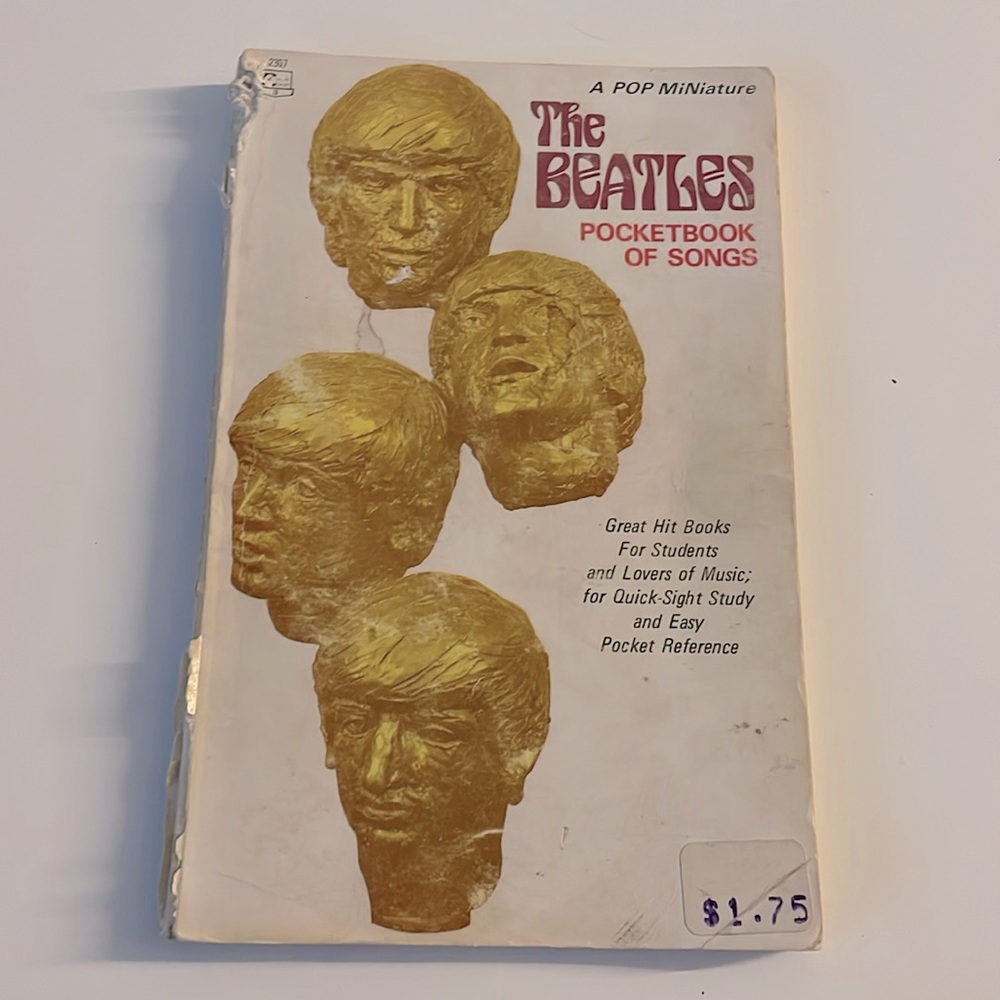 The Beatles PocketbookOf Songs-A Pop MiNiature(original late 60’s as is) vintage